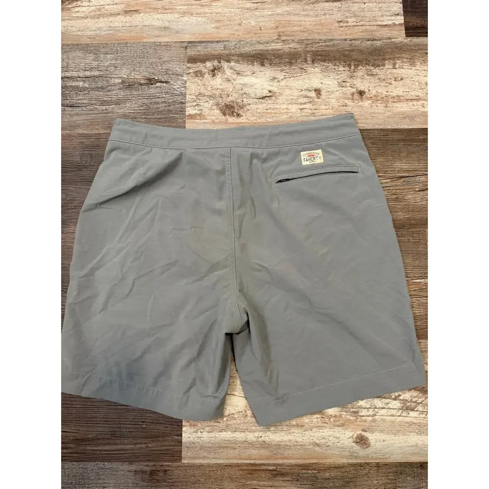 Faherty Men's All Day Shorts Size 33 Grey GUC golf vaca summer sweat wicking